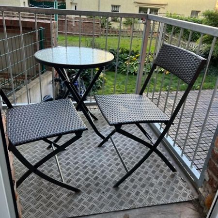 Am Bahnhof Apartment Цвикау Екстериор снимка