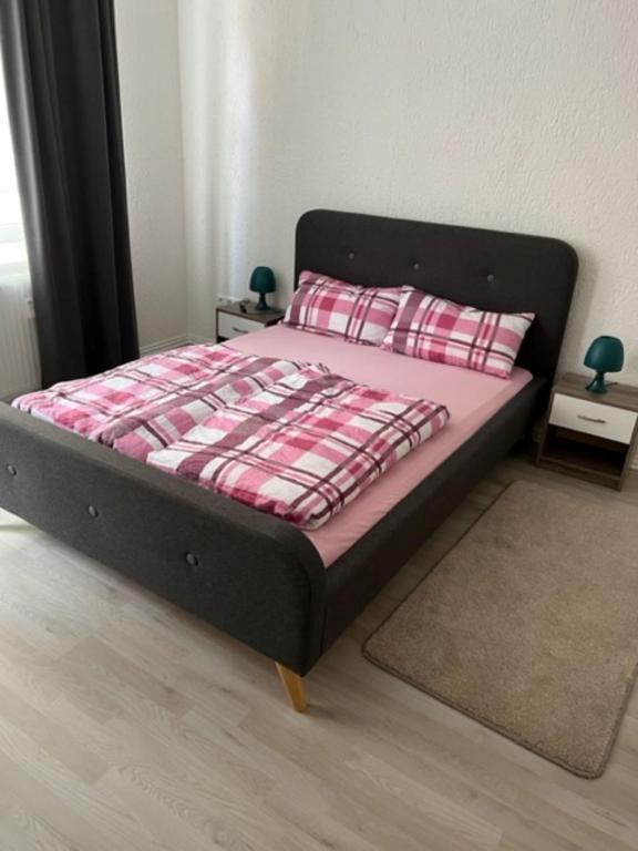 Am Bahnhof Apartment Цвикау Екстериор снимка