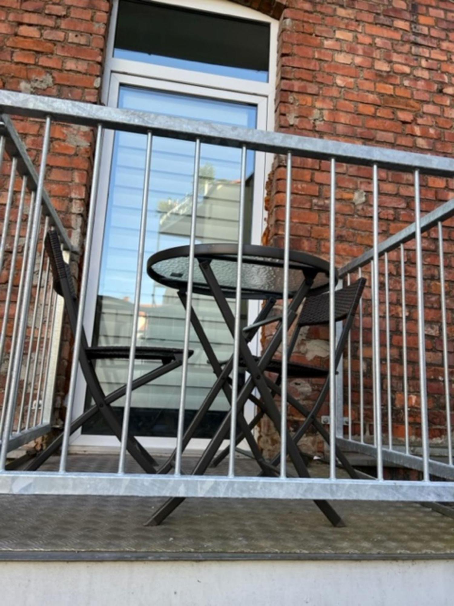 Am Bahnhof Apartment Цвикау Екстериор снимка